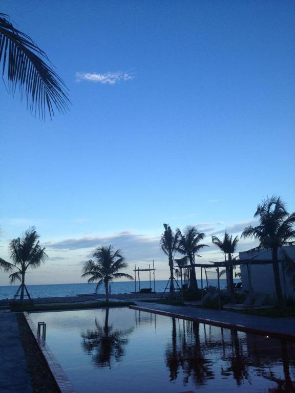 Red Z The Ocean Hotel Puk Tian Luaran gambar