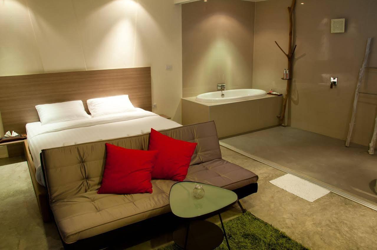 Red Z The Ocean Hotel Puk Tian Luaran gambar